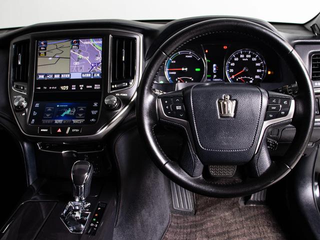 クラウンハイブリッド アスリートＳ　（サンルーフ）（黒本革シート）（オプション１８インチアルミ）（クリアランスソナー）エアシート　シートヒーター　ステアリングヒーター　ＢＬｕｅｔｏｏｔｈ対応　レギュラーガソリン仕様　ＨＤＤマルチナビ（30枚目）