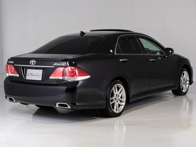 クラウン ２．５アスリート　アニバーサリーエディション　後期型（サンルーフ）（専用黒本革シート）（特別仕様車）（クリアランスソナー）ＨＤＤマルチナビ　ＢＬｕｅｔｏｏｔｈ対応　レギュラーガソリン仕様　バックカメラ＆サイドカメラ　専用インテリア＆エクステリア（16枚目）