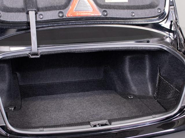 クラウン ２．５アスリート　アニバーサリーエディション　後期型（サンルーフ）（専用黒本革シート）（特別仕様車）（クリアランスソナー）ＨＤＤマルチナビ　ＢＬｕｅｔｏｏｔｈ対応　レギュラーガソリン仕様　バックカメラ＆サイドカメラ　専用インテリア＆エクステリア（32枚目）