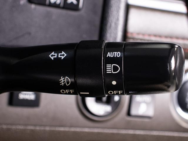 クラウン ２．５アスリート　アニバーサリーエディション　後期型（サンルーフ）（専用黒本革シート）（特別仕様車）（クリアランスソナー）ＨＤＤマルチナビ　ＢＬｕｅｔｏｏｔｈ対応　レギュラーガソリン仕様　バックカメラ＆サイドカメラ　専用インテリア＆エクステリア（52枚目）