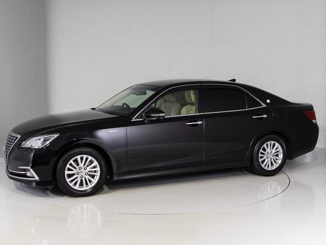 クラウンハイブリッド ロイヤルサルーンＧ　後期型（禁煙車）（フラクセン本革シート）（リヤオートエアコン）（衝突軽減ブレーキ）（踏み間違い防止機能）レーダークルーズ　ＢＳＭ　アダプティブハイビーム　　ＢＬｕｅｔｏｏｔｈ対応　アルパイン後席モニタ（17枚目）