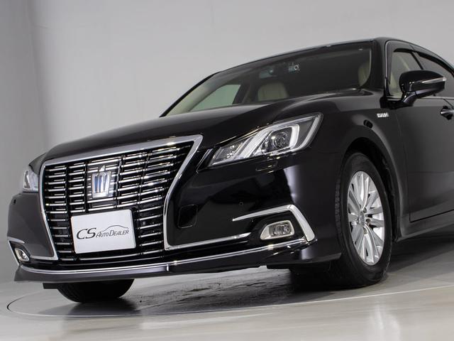 クラウンハイブリッド ロイヤルサルーンＧ　後期型（禁煙車）（フラクセン本革シート）（リヤオートエアコン）（衝突軽減ブレーキ）（踏み間違い防止機能）レーダークルーズ　ＢＳＭ　アダプティブハイビーム　　ＢＬｕｅｔｏｏｔｈ対応　アルパイン後席モニタ（19枚目）