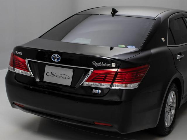 クラウンハイブリッド ロイヤルサルーンＧ　後期型（禁煙車）（フラクセン本革シート）（リヤオートエアコン）（衝突軽減ブレーキ）（踏み間違い防止機能）レーダークルーズ　ＢＳＭ　アダプティブハイビーム　　ＢＬｕｅｔｏｏｔｈ対応　アルパイン後席モニタ（27枚目）