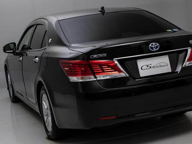 クラウンハイブリッド ロイヤルサルーンＧ　後期型（禁煙車）（フラクセン本革シート）（リヤオートエアコン）（衝突軽減ブレーキ）（踏み間違い防止機能）レーダークルーズ　ＢＳＭ　アダプティブハイビーム　　ＢＬｕｅｔｏｏｔｈ対応　アルパイン後席モニタ（28枚目）