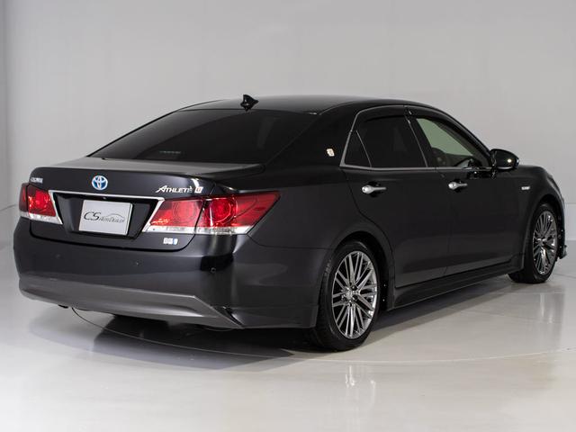 クラウンハイブリッド アスリートＧ　（黒本革シート）（オプション１８インチアルミ）（フルエアロ）（衝突軽減）（踏み間違い防止機能）レーダークルーズ　アダプティブハイビーム　シートメモリー　ＢＬｕｅｔｏｏｔｈ対応　レギュラーガソリン仕様（16枚目）