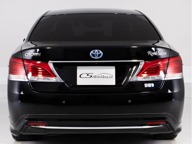 クラウンハイブリッド ロイヤルサルーン　後期型（トヨタセーフティセンス）（フルエアロ）（レイズ２０インチアルミ）（衝突軽減ブレーキ）（踏み間違い防止機能）（車線逸脱抑制ＬＤＡ）レーダークルーズ　オートマチックハイビーム　Ｂｌｕｅｔｏｏｔｈ（16枚目）