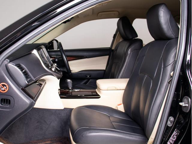 クラウンハイブリッド ロイヤルサルーン　後期型（トヨタセーフティセンス）（フルエアロ）（レイズ２０インチアルミ）（衝突軽減ブレーキ）（踏み間違い防止機能）（車線逸脱抑制ＬＤＡ）レーダークルーズ　オートマチックハイビーム　Ｂｌｕｅｔｏｏｔｈ（36枚目）