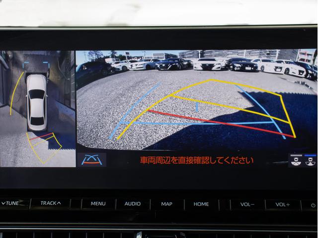 クラウンハイブリッド ＲＳアドバンス　後期型（法人ワンオーナー）（サンルーフ）（黒本革シート）（パノラミックビューモニター）（セーフティセンス）衝突軽減ブレーキ　踏み間違い防止　車線逸脱抑制ＬＴＡ　デジタルインナーミラー　オートハイビーム（8枚目）