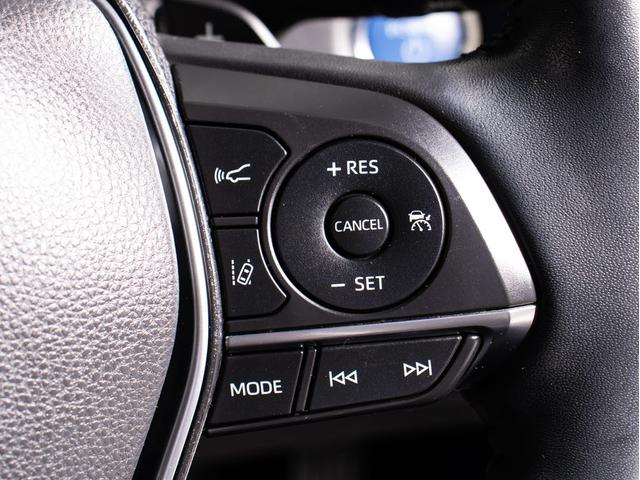 クラウンハイブリッド ＲＳアドバンス　後期型（法人ワンオーナー）（サンルーフ）（黒本革シート）（パノラミックビューモニター）（セーフティセンス）衝突軽減ブレーキ　踏み間違い防止　車線逸脱抑制ＬＴＡ　デジタルインナーミラー　オートハイビーム（12枚目）