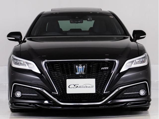 クラウンハイブリッド ＲＳアドバンス　後期型（法人ワンオーナー）（サンルーフ）（黒本革シート）（パノラミックビューモニター）（セーフティセンス）衝突軽減ブレーキ　踏み間違い防止　車線逸脱抑制ＬＴＡ　デジタルインナーミラー　オートハイビーム（17枚目）