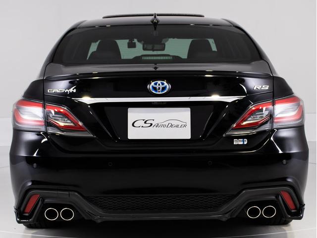 クラウンハイブリッド ＲＳアドバンス　後期型（法人ワンオーナー）（サンルーフ）（黒本革シート）（パノラミックビューモニター）（セーフティセンス）衝突軽減ブレーキ　踏み間違い防止　車線逸脱抑制ＬＴＡ　デジタルインナーミラー　オートハイビーム（19枚目）