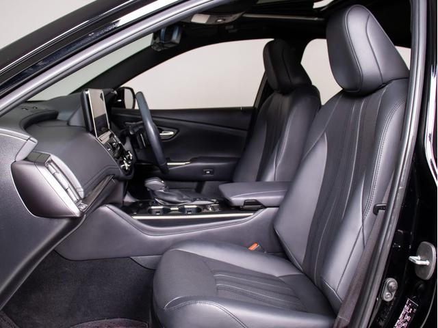 クラウンハイブリッド ＲＳアドバンス　後期型（法人ワンオーナー）（サンルーフ）（黒本革シート）（パノラミックビューモニター）（セーフティセンス）衝突軽減ブレーキ　踏み間違い防止　車線逸脱抑制ＬＴＡ　デジタルインナーミラー　オートハイビーム（38枚目）