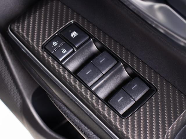 クラウンハイブリッド ＲＳアドバンス　後期型（法人ワンオーナー）（サンルーフ）（黒本革シート）（パノラミックビューモニター）（セーフティセンス）衝突軽減ブレーキ　踏み間違い防止　車線逸脱抑制ＬＴＡ　デジタルインナーミラー　オートハイビーム（43枚目）