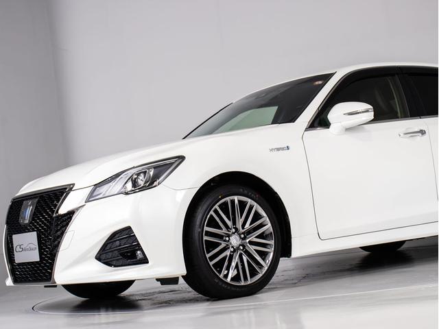 クラウンハイブリッド アスリートＳ　Ｊ－フロンティアリミテッド　後期型（特別仕様車）（黒本革シート）（オプション１８インチアルミ）（新品タイヤ）（セーフティセンス）（記録簿７枚）衝突軽減ブレーキ　踏み間違い防止機能　オートマチックハイビーム　車線逸脱抑制ＬＤＡ（22枚目）