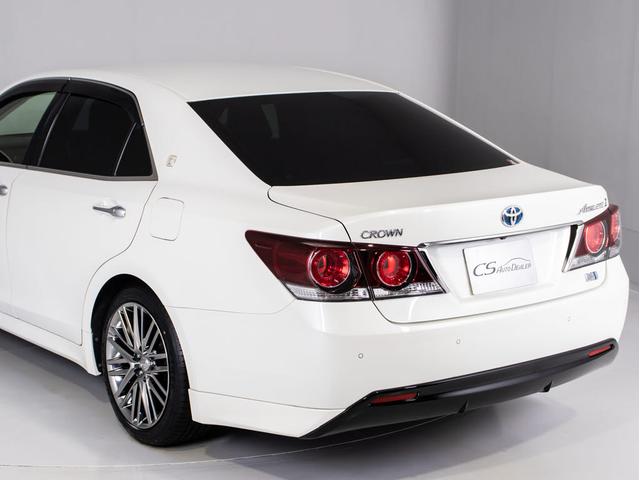 クラウンハイブリッド アスリートＳ　Ｊ－フロンティアリミテッド　後期型（特別仕様車）（黒本革シート）（オプション１８インチアルミ）（新品タイヤ）（セーフティセンス）（記録簿７枚）衝突軽減ブレーキ　踏み間違い防止機能　オートマチックハイビーム　車線逸脱抑制ＬＤＡ（24枚目）