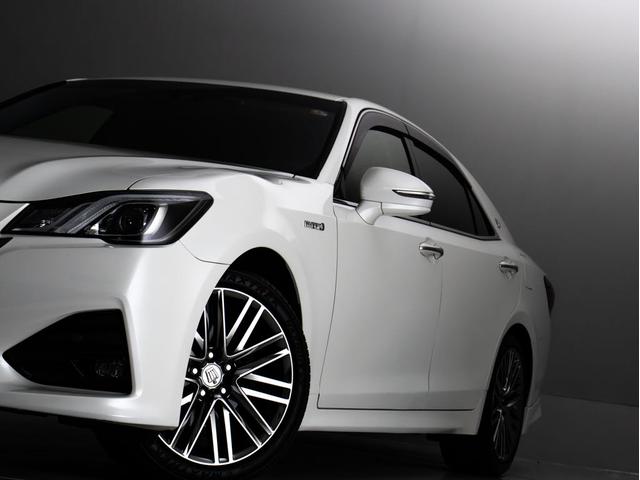 クラウンハイブリッド アスリートＳ　Ｊ－フロンティアリミテッド　後期型（特別仕様車）（黒本革シート）（オプション１８インチアルミ）（新品タイヤ）（セーフティセンス）（記録簿７枚）衝突軽減ブレーキ　踏み間違い防止機能　オートマチックハイビーム　車線逸脱抑制ＬＤＡ（25枚目）