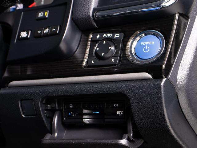 クラウンハイブリッド アスリートＳ　Ｊ－フロンティアリミテッド　後期型（特別仕様車）（黒本革シート）（オプション１８インチアルミ）（新品タイヤ）（セーフティセンス）（記録簿７枚）衝突軽減ブレーキ　踏み間違い防止機能　オートマチックハイビーム　車線逸脱抑制ＬＤＡ（41枚目）