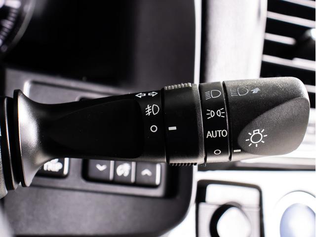 クラウンハイブリッド アスリートＳ　Ｊ－フロンティアリミテッド　後期型（特別仕様車）（黒本革シート）（オプション１８インチアルミ）（新品タイヤ）（セーフティセンス）（記録簿７枚）衝突軽減ブレーキ　踏み間違い防止機能　オートマチックハイビーム　車線逸脱抑制ＬＤＡ（44枚目）