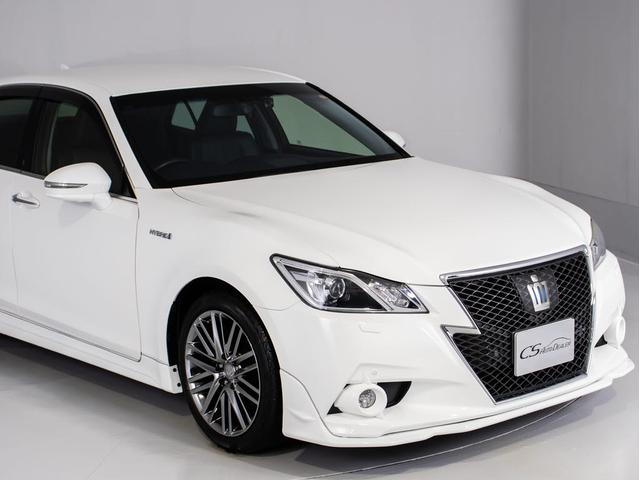クラウンハイブリッド アスリートＧ　（禁煙車）（黒本革シート）（（オプション１８インチＡＷ）（フルエアロ）（衝突軽減ブレーキ）（踏み間違い防止機能）レーダークルーズ　アダプティブハイビーム　ＢＬｕｅｔｏｏｔｈ対応　レギュラーガソリン仕様（5枚目）