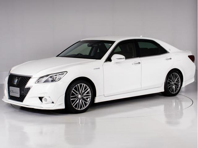 クラウンハイブリッド アスリートＧ　（禁煙車）（黒本革シート）（（オプション１８インチＡＷ）（フルエアロ）（衝突軽減ブレーキ）（踏み間違い防止機能）レーダークルーズ　アダプティブハイビーム　ＢＬｕｅｔｏｏｔｈ対応　レギュラーガソリン仕様（16枚目）