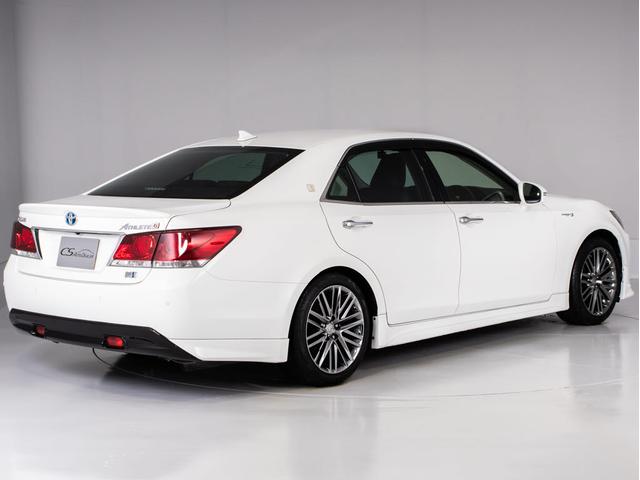 クラウンハイブリッド アスリートＧ　（禁煙車）（黒本革シート）（（オプション１８インチＡＷ）（フルエアロ）（衝突軽減ブレーキ）（踏み間違い防止機能）レーダークルーズ　アダプティブハイビーム　ＢＬｕｅｔｏｏｔｈ対応　レギュラーガソリン仕様（18枚目）