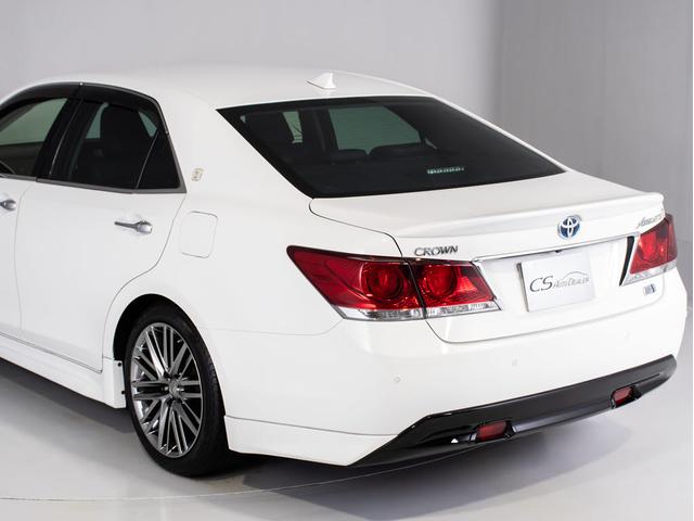 クラウンハイブリッド アスリートＧ　（禁煙車）（黒本革シート）（（オプション１８インチＡＷ）（フルエアロ）（衝突軽減ブレーキ）（踏み間違い防止機能）レーダークルーズ　アダプティブハイビーム　ＢＬｕｅｔｏｏｔｈ対応　レギュラーガソリン仕様（24枚目）