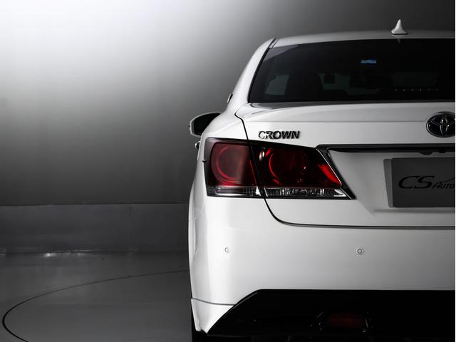 クラウンハイブリッド アスリートＧ　（禁煙車）（黒本革シート）（（オプション１８インチＡＷ）（フルエアロ）（衝突軽減ブレーキ）（踏み間違い防止機能）レーダークルーズ　アダプティブハイビーム　ＢＬｕｅｔｏｏｔｈ対応　レギュラーガソリン仕様（29枚目）