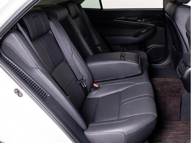 クラウンハイブリッド アスリートＧ　（禁煙車）（黒本革シート）（（オプション１８インチＡＷ）（フルエアロ）（衝突軽減ブレーキ）（踏み間違い防止機能）レーダークルーズ　アダプティブハイビーム　ＢＬｕｅｔｏｏｔｈ対応　レギュラーガソリン仕様（39枚目）