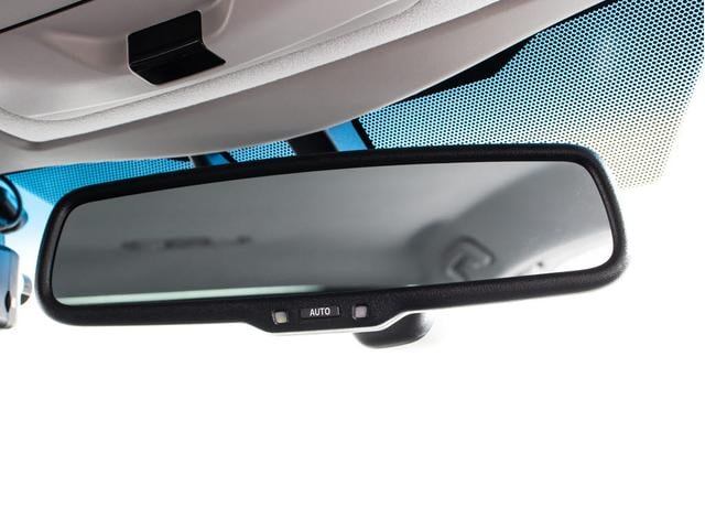 クラウンハイブリッド アスリートＧ　（禁煙車）（黒本革シート）（（オプション１８インチＡＷ）（フルエアロ）（衝突軽減ブレーキ）（踏み間違い防止機能）レーダークルーズ　アダプティブハイビーム　ＢＬｕｅｔｏｏｔｈ対応　レギュラーガソリン仕様（50枚目）