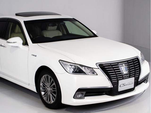 クラウンハイブリッド ロイヤルサルーンＧ　（サンルーフ）（フラクセン本革シート）（パノラミックビューモニタ）（オプション１７ＡＷ）（新品タイヤ）（衝突軽減）（踏み間違い防止機能）レーダークルーズ　アダプティブハイビーム　アダプティブハイビーム（7枚目）