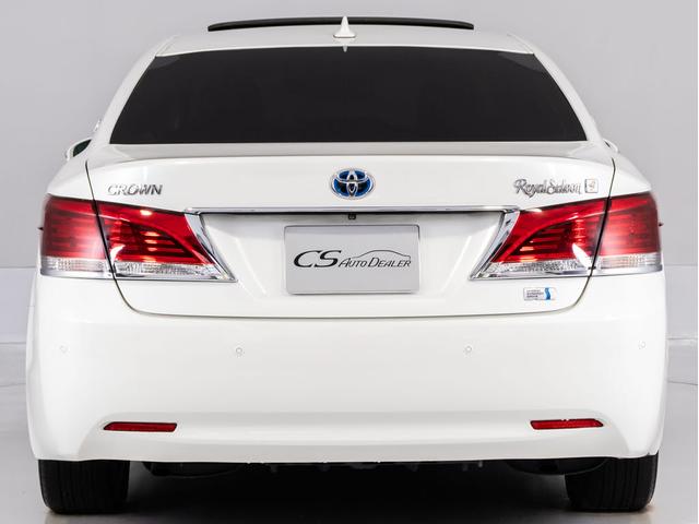 クラウンハイブリッド ロイヤルサルーンＧ　（サンルーフ）（フラクセン本革シート）（パノラミックビューモニタ）（オプション１７ＡＷ）（新品タイヤ）（衝突軽減）（踏み間違い防止機能）レーダークルーズ　アダプティブハイビーム　アダプティブハイビーム（19枚目）