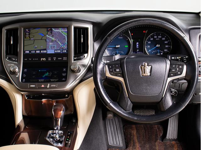 クラウンハイブリッド ロイヤルサルーンＧ　（サンルーフ）（フラクセン本革シート）（パノラミックビューモニタ）（オプション１７ＡＷ）（新品タイヤ）（衝突軽減）（踏み間違い防止機能）レーダークルーズ　アダプティブハイビーム　アダプティブハイビーム（34枚目）