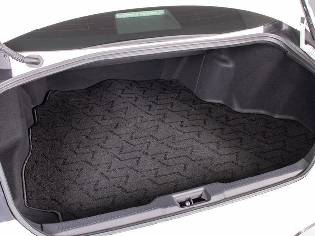 クラウンハイブリッド ＲＳアドバンス　後期型（サンルーフ）（リヤコンフォートＰＫＧ）（モデリスタ１９インチＡＷ）（黒本革シート）（フルエアロ）（パノラミックビューモニター）セーフティセンス　シーケンシャルウィンカー　デジタルインナーミラー（34枚目）