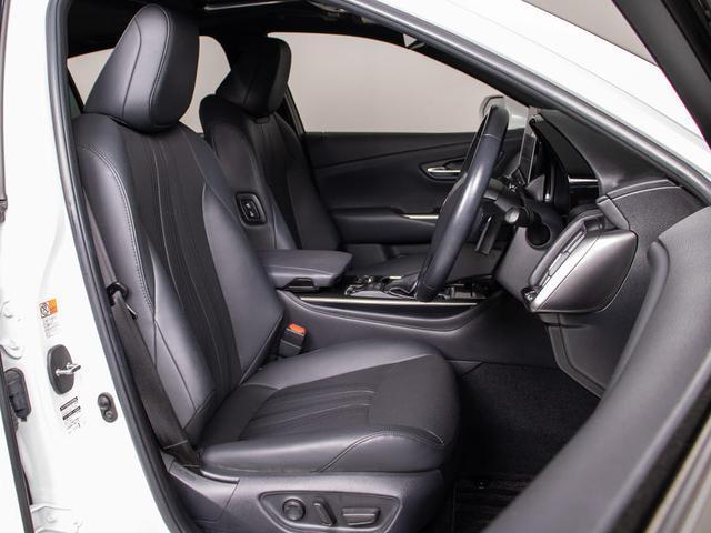 クラウンハイブリッド ＲＳアドバンス　後期型（サンルーフ）（リヤコンフォートＰＫＧ）（モデリスタ１９インチＡＷ）（黒本革シート）（フルエアロ）（パノラミックビューモニター）セーフティセンス　シーケンシャルウィンカー　デジタルインナーミラー（37枚目）