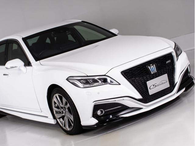 クラウンハイブリッド ＲＳアドバンス　後期型（禁煙車）（黒本革シート）（フルエアロ）（トヨタセーフティセンス）１２．３インチＳＤナビ　衝突軽減ブレーキ　踏み間違い防止機能　車線逸脱抑制ＬＴＡ　オートハイビーム　シーケンシャルウィンカー（5枚目）