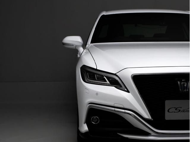 クラウンハイブリッド ＲＳアドバンス　後期型（禁煙車）（黒本革シート）（フルエアロ）（トヨタセーフティセンス）１２．３インチＳＤナビ　衝突軽減ブレーキ　踏み間違い防止機能　車線逸脱抑制ＬＴＡ　オートハイビーム　シーケンシャルウィンカー（25枚目）