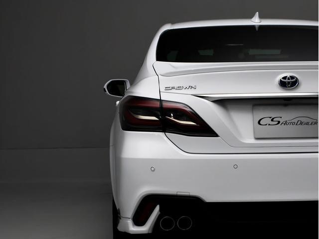 クラウンハイブリッド ＲＳアドバンス　後期型（禁煙車）（黒本革シート）（フルエアロ）（トヨタセーフティセンス）１２．３インチＳＤナビ　衝突軽減ブレーキ　踏み間違い防止機能　車線逸脱抑制ＬＴＡ　オートハイビーム　シーケンシャルウィンカー（28枚目）