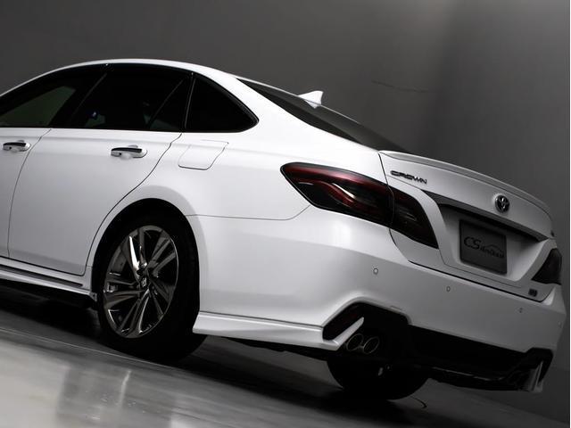 クラウンハイブリッド ＲＳアドバンス　後期型（禁煙車）（黒本革シート）（フルエアロ）（トヨタセーフティセンス）１２．３インチＳＤナビ　衝突軽減ブレーキ　踏み間違い防止機能　車線逸脱抑制ＬＴＡ　オートハイビーム　シーケンシャルウィンカー（29枚目）
