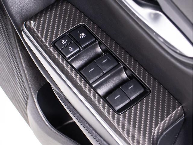 クラウンハイブリッド ＲＳアドバンス　後期型（禁煙車）（黒本革シート）（フルエアロ）（トヨタセーフティセンス）１２．３インチＳＤナビ　衝突軽減ブレーキ　踏み間違い防止機能　車線逸脱抑制ＬＴＡ　オートハイビーム　シーケンシャルウィンカー（39枚目）