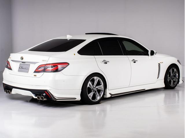 クラウンハイブリッド ＲＳアドバンス　（サンルーフ）（モデリスタフルエアロ＆マフラー）（黒本革シート）（パノラミックビューモニター）（セーフティパッケージプラス）衝突軽減ブレーキ　踏み間違い防止機能　車線逸脱抑制ＬＴＡ　シーケンシャル（19枚目）