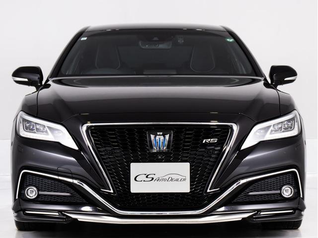 クラウンハイブリッド ＲＳアドバンス　（禁煙車）（黒本革シート）（パノラミックビューモニター）（マーベリック１９インチアルミ）（ＴＲＤエアロ）（セーフティパッケージプラス）衝突軽減ブレーキ　踏み間違い防止機能　車線逸脱抑制ＬＴＡ（16枚目）