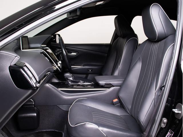 クラウンハイブリッド ＲＳアドバンス　（禁煙車）（黒本革シート）（パノラミックビューモニター）（マーベリック１９インチアルミ）（ＴＲＤエアロ）（セーフティパッケージプラス）衝突軽減ブレーキ　踏み間違い防止機能　車線逸脱抑制ＬＴＡ（38枚目）