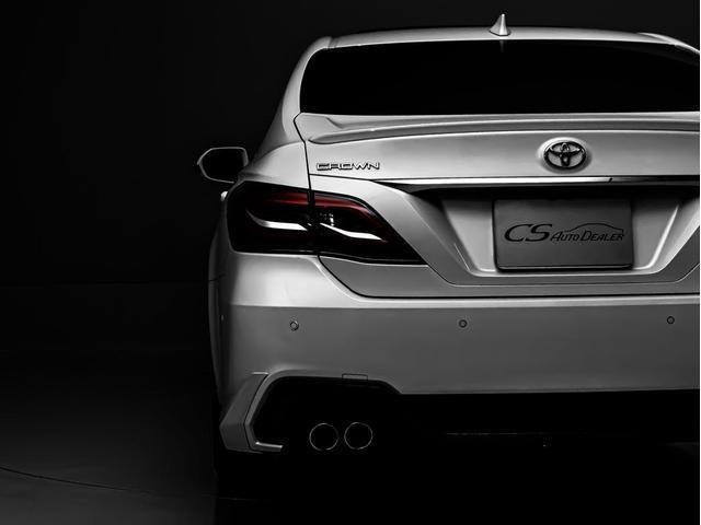 クラウンハイブリッド ＲＳアドバンス　（サンルーフ）（白本革シート）（パノラミックビューモニター）（フルエアロ）デジタルインナーミラー　シーケンシャルウィンカー　セーフティＰＫＧ＋　パーキングアシスト　衝突軽減　踏み間違い防止機能（24枚目）