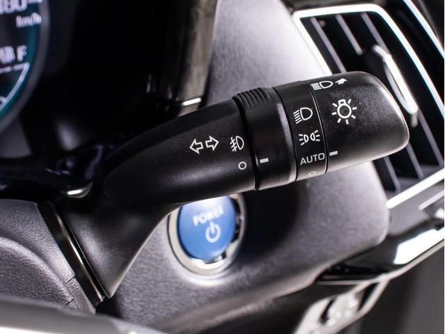 クラウンハイブリッド ＲＳアドバンス　（サンルーフ）（白本革シート）（パノラミックビューモニター）（フルエアロ）デジタルインナーミラー　シーケンシャルウィンカー　セーフティＰＫＧ＋　パーキングアシスト　衝突軽減　踏み間違い防止機能（47枚目）