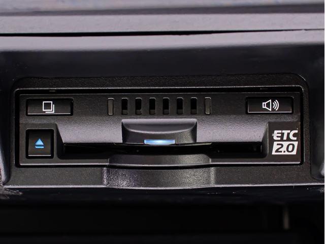 クラウンハイブリッド ＲＳアドバンス　（サンルーフ）（白本革シート）（パノラミックビューモニター）（フルエアロ）デジタルインナーミラー　シーケンシャルウィンカー　セーフティＰＫＧ＋　パーキングアシスト　衝突軽減　踏み間違い防止機能（50枚目）