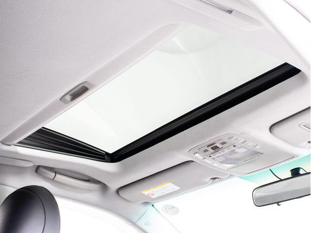 クラウン ２．５アスリート　プレミアムエディション　後期型（禁煙車）（サンルーフ）（専用本革シート）（フルエアロ）（クリアランスソナー）専用インテリア＆エクステリア　ブラックインナーヘッドライト　Ｂｌｕｅｔｏｏｔｈ対応　レギュラーガソリン仕様（5枚目）