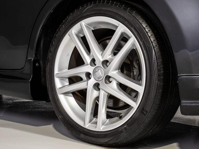 クラウン ２．５アスリート　プレミアムエディション　後期型（禁煙車）（サンルーフ）（専用本革シート）（フルエアロ）（クリアランスソナー）専用インテリア＆エクステリア　ブラックインナーヘッドライト　Ｂｌｕｅｔｏｏｔｈ対応　レギュラーガソリン仕様（23枚目）