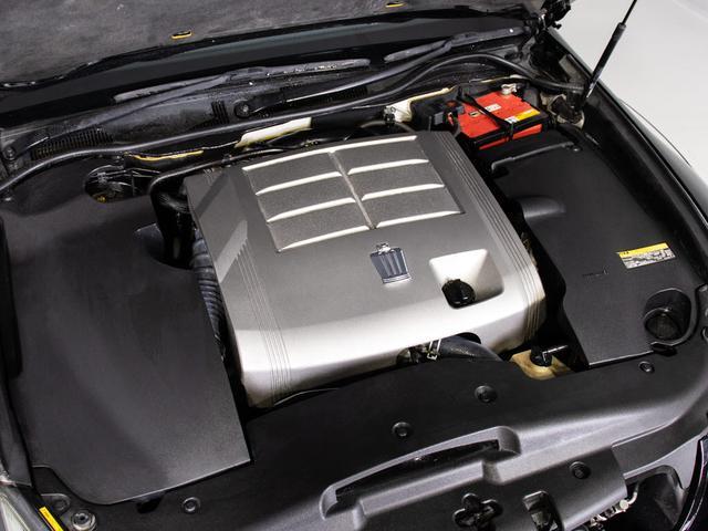 クラウン ２．５アスリート　プレミアムエディション　後期型（禁煙車）（サンルーフ）（専用本革シート）（フルエアロ）（クリアランスソナー）専用インテリア＆エクステリア　ブラックインナーヘッドライト　Ｂｌｕｅｔｏｏｔｈ対応　レギュラーガソリン仕様（32枚目）