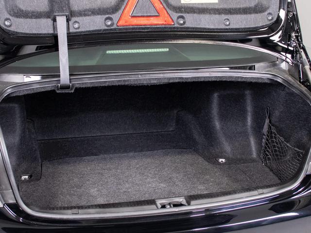 クラウン ２．５アスリート　プレミアムエディション　後期型（禁煙車）（サンルーフ）（専用本革シート）（フルエアロ）（クリアランスソナー）専用インテリア＆エクステリア　ブラックインナーヘッドライト　Ｂｌｕｅｔｏｏｔｈ対応　レギュラーガソリン仕様（33枚目）