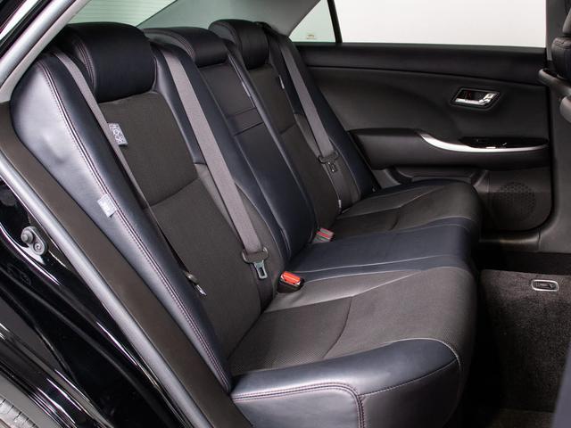 クラウン ２．５アスリート　プレミアムエディション　後期型（禁煙車）（サンルーフ）（専用本革シート）（フルエアロ）（クリアランスソナー）専用インテリア＆エクステリア　ブラックインナーヘッドライト　Ｂｌｕｅｔｏｏｔｈ対応　レギュラーガソリン仕様（39枚目）